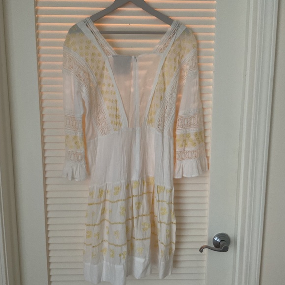Chasing Unicorns Dress White/ Yellow Small - Picture 6 of 8